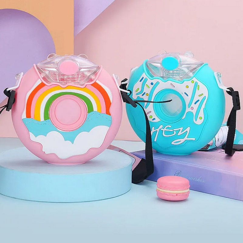 Silicone And Plastic Delicious Kids Donut Sipper Water Bottle With Straw