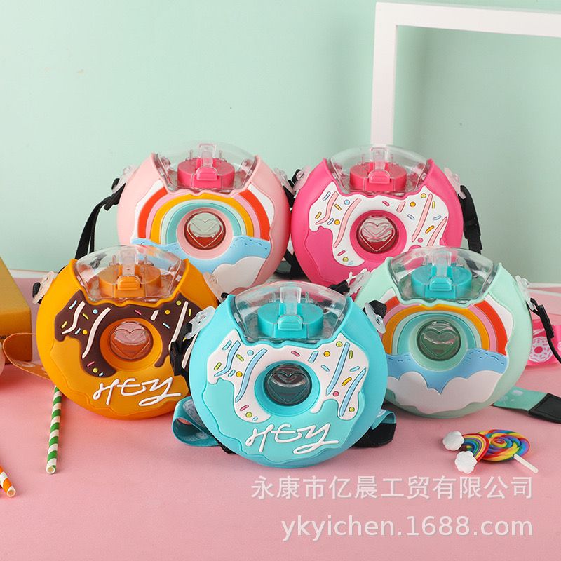 Silicone And Plastic Delicious Kids Donut Sipper Water Bottle With Straw