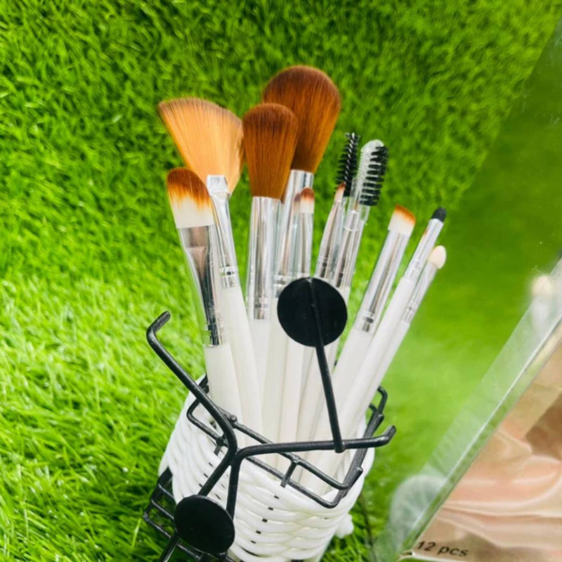 BN Beauty Nakeed Cycle Makeup Brush Set