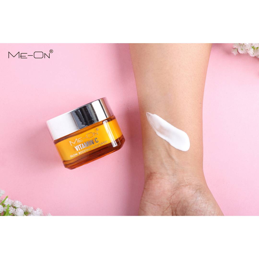Me-On Vitamin C Glow Boosting Moisturizer