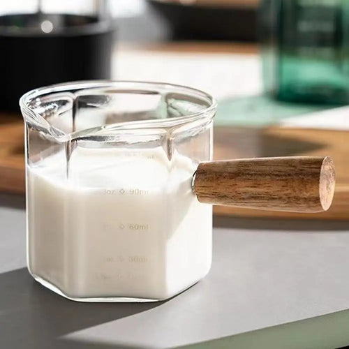 Heat Resisting Glass Measuring Cup With Wooden Handle