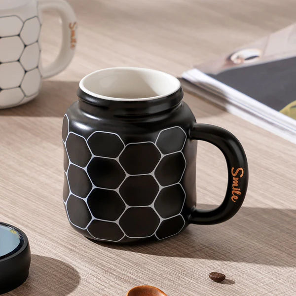 Creative Design Ceramic Smile Handle Mug With Lid Black