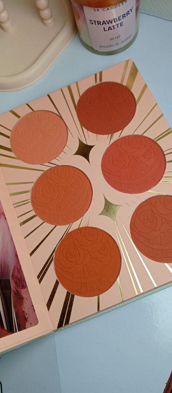 3Q Beauty Quintessence 5‑Fold Makeup Book High Quality Pigmented