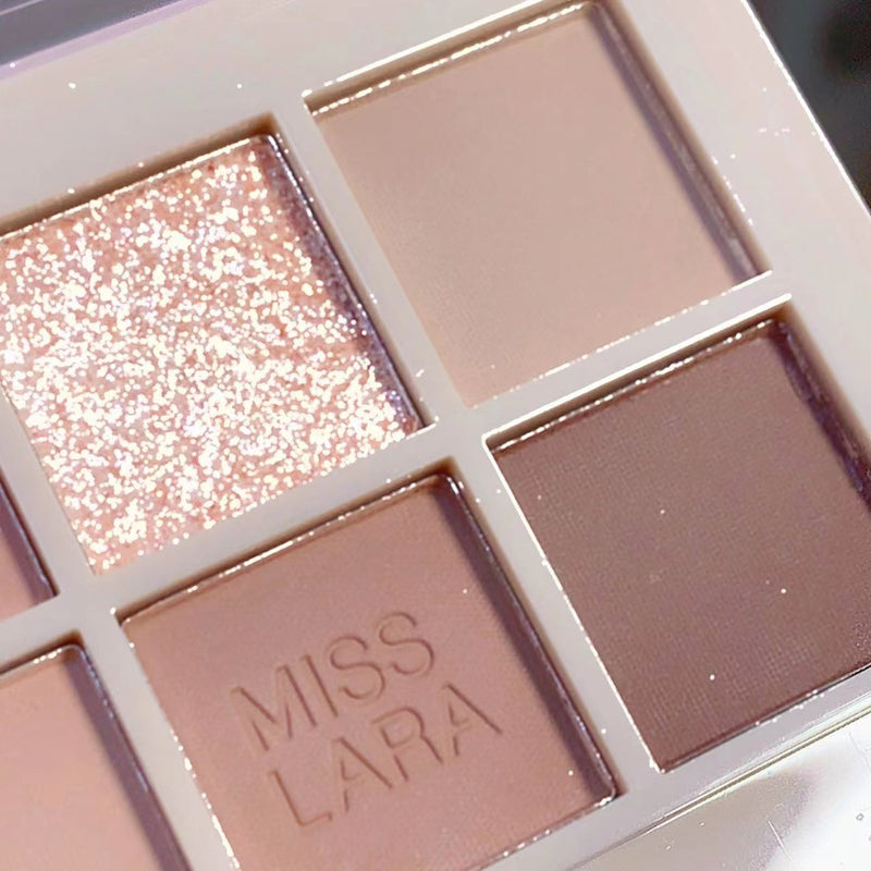 Miss Lara Pro Eye 10 Color Palette