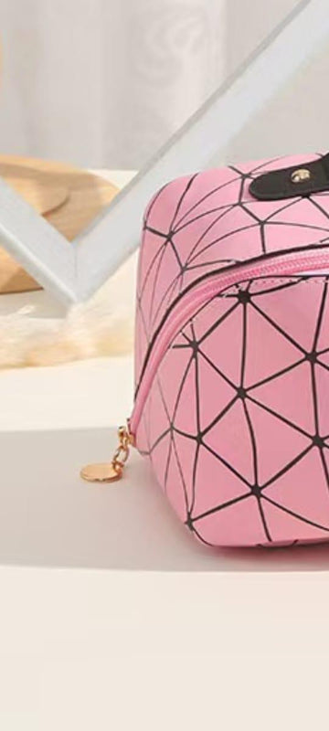 Portable Women's Travel PU Leather Cosmetic Organizer Bag with Rhombic Lattice Zipper