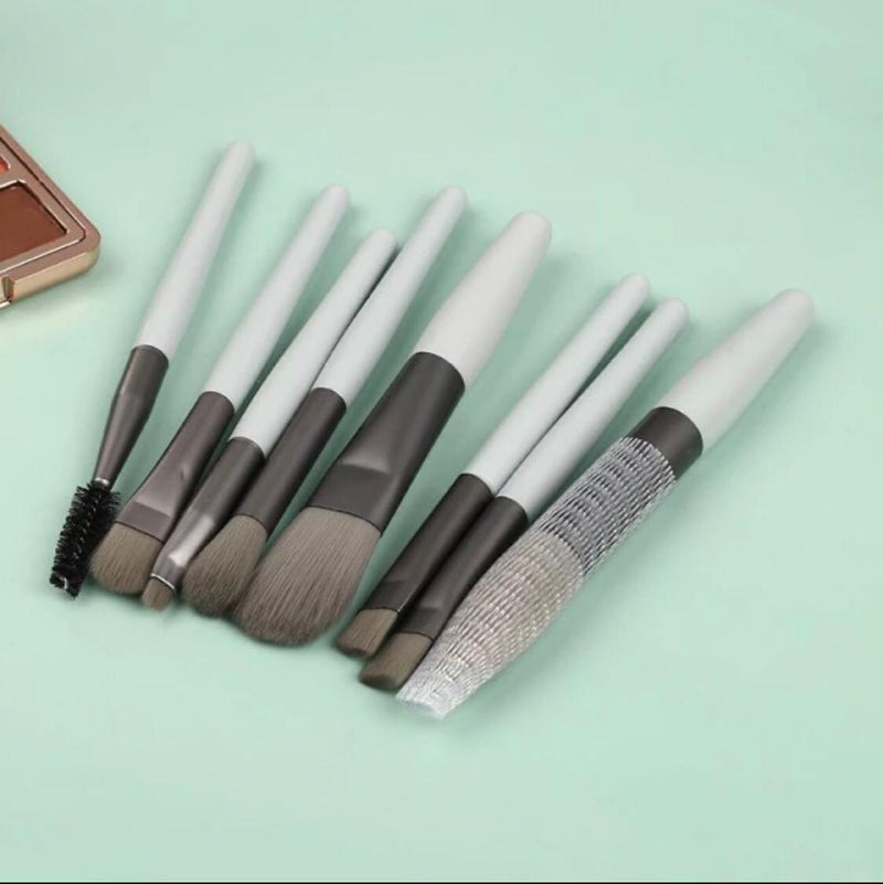 Mini Makeup Brushes Face & Eyeshadow & Eyebrow & Lip Brush Set