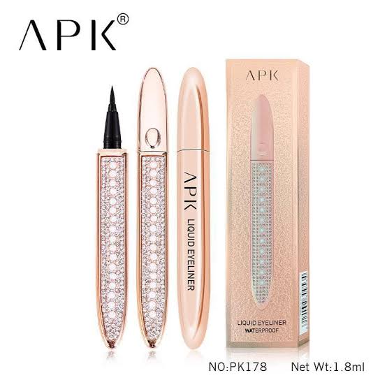 Classic Beauty Makeup Deal