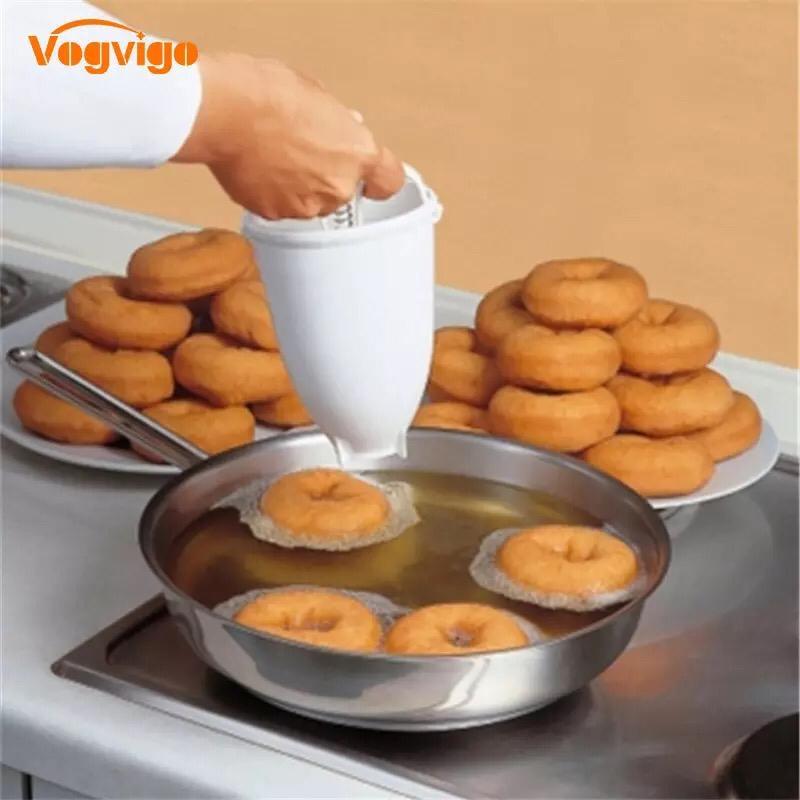 Doughnut Maker Plastic Batter Dispenser DIY Doughnut Maker Donut Cookies Kitchen Plastic Batter Dispenser